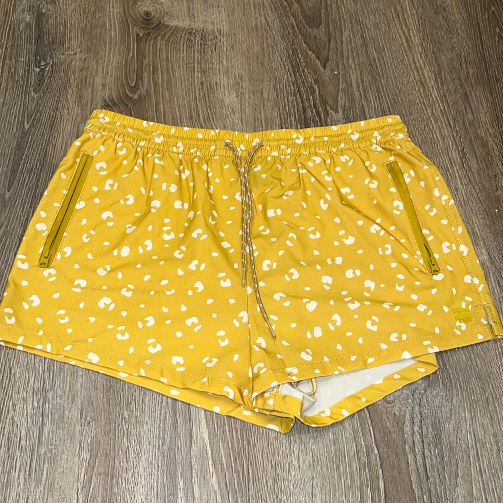 Billabong short swimsuit, cover-up